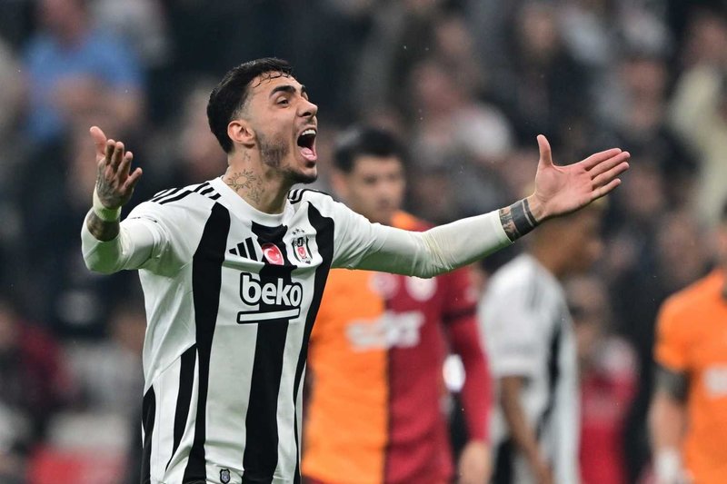 Beşiktaş'ta sakatlık şoku! Oyuna devam edemedi- Beşiktaş