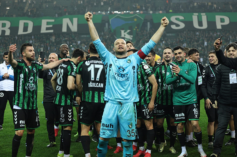 Esenler Erokspor-Kocaelispor MAÇI CANLI İZLE | Esenler Erokspor-Kocaelispor maçı ne zaman, saat kaçta ve hangi kanalda?- Ligler