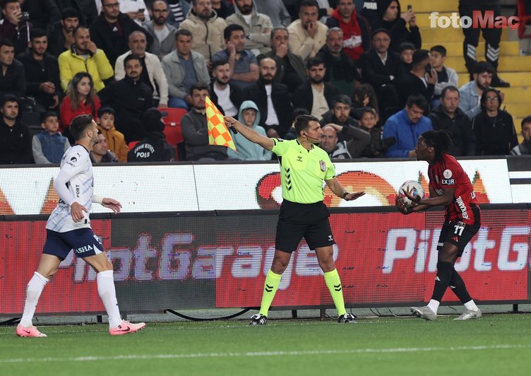 FENERBAHÇE HABERİ | Ahmet Çakar'dan maç sonu flaş yorum! "Penaltının öz ruhuna aykırı"- Fenerbahçe
