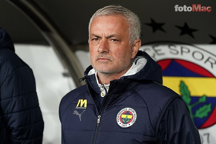 FENERBAHÇE HABERİ - Dünyaca ünlü yıldızdan İngiliz kulüplerine çağrı! "Mourinho'yu geri alın"- Fenerbahçe