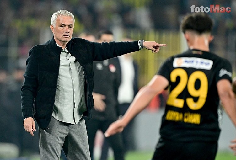 FENERBAHÇE HABERİ - Mourinho neşteri vurdu! O isimleri kulübeye çekiyor- Fenerbahçe