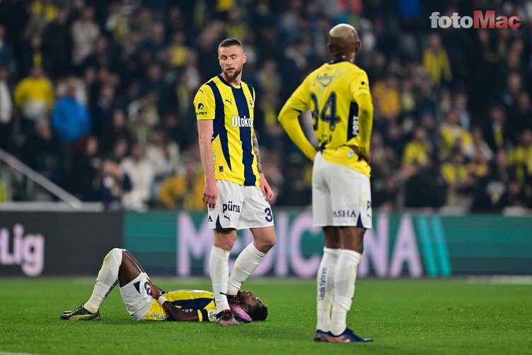 Fenerbahçe'de ayrılık rüzgarı! Bellona Kayserispor maçı sonrası 12 futbolcunun bileti kesildi- Fenerbahçe