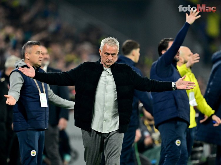 Fenerbahçe'de ayrılık rüzgarı! Bellona Kayserispor maçı sonrası 12 futbolcunun bileti kesildi- Fenerbahçe