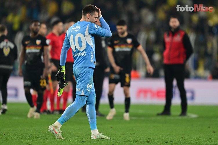 Fenerbahçe'de ayrılık rüzgarı! Bellona Kayserispor maçı sonrası 12 futbolcunun bileti kesildi- Fenerbahçe