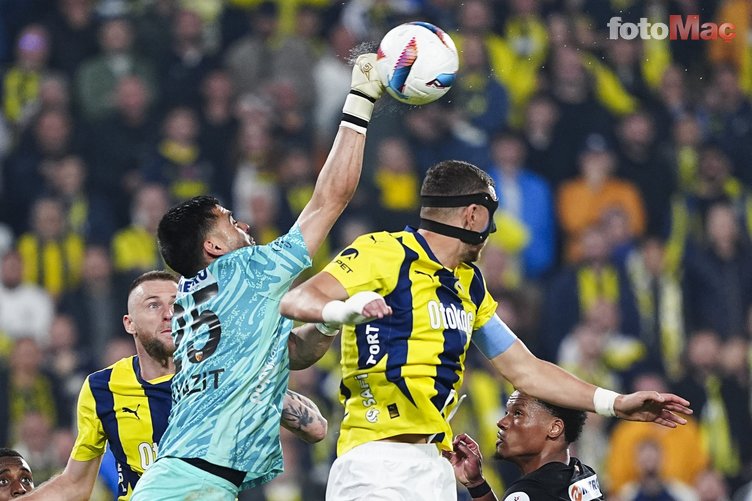 Fenerbahçe'de ayrılık rüzgarı! Bellona Kayserispor maçı sonrası 12 futbolcunun bileti kesildi- Fenerbahçe