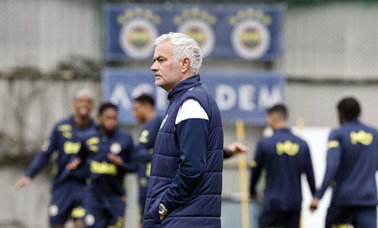 Fenerbahçe'de Beşiktaş derbisi öncesi büyük endişe! 16 Fenerbahçe'de Beşiktaş derbisi öncesi büyük endişe!- Fenerbahçe