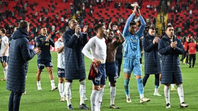 Fenerbahçe'de köklü değişim! Mourinho'nun raporu doğrultusunda yıldızlarla yollar ayrılıyor- Futbol