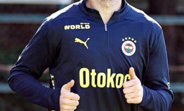 Fenerbahçe'de şok ayrılık! Kararını yönetime iletti 23 Fenerbahçe'de şok ayrılık! Kararını yönetime iletti- Fenerbahçe