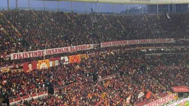 Galatasaray'dan Filistin'e destek pankartı!- Fenerbahçe