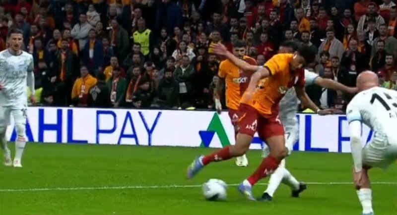 Galatasaray'ın penaltısına VAR engeli! İşte o pozisyon- Futbol
