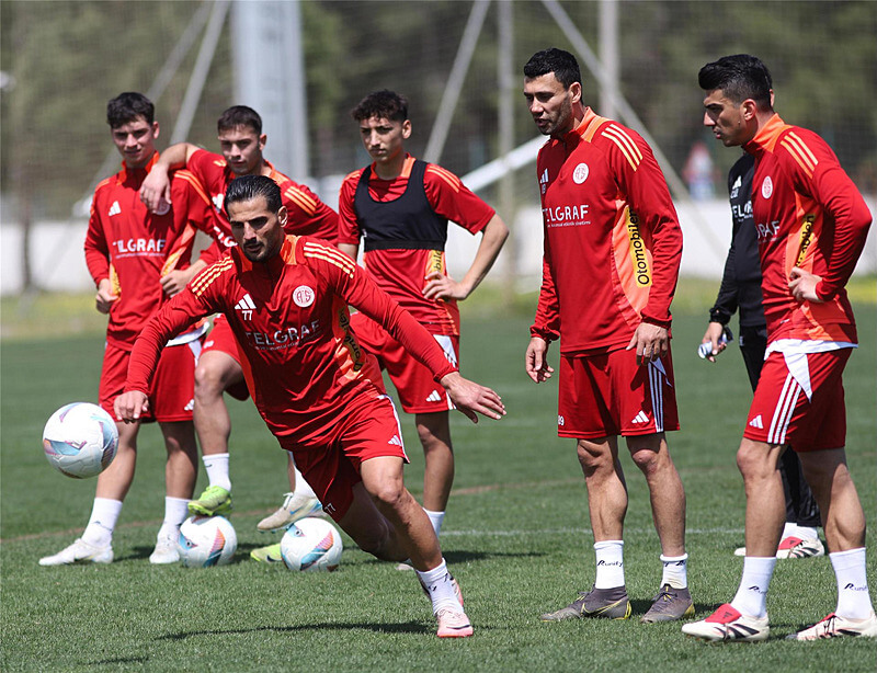Onvo Antalyaspor-Reeder Samsunspor MAÇI CANLI İZLE | Antalyaspor-Samsunspor maçı hangi kanalda, saat kaçta?- Ligler