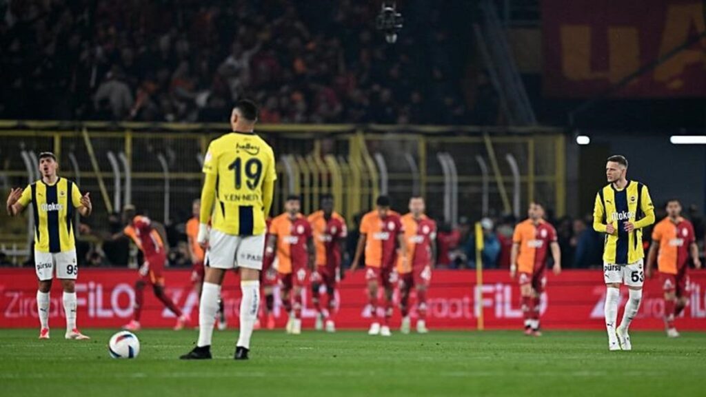 Spor yazarları Fenerbahçe-Galatasaray derbisini değerlendirdi- Fenerbahçe