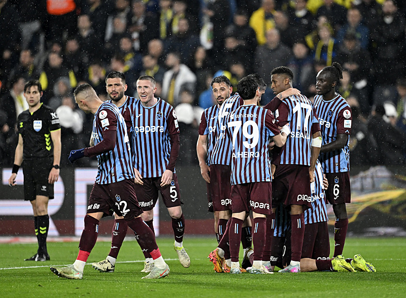 Trabzonspor-Çaykur Rizespor maçı ne zaman ve saat kaçta? Trabzonspor-Çaykur Rizespor ilk 11'ler belli oldu- Trabzonspor