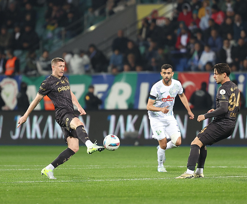 Trabzonspor-Çaykur Rizespor maçı ne zaman ve saat kaçta? Trabzonspor-Çaykur Rizespor ilk 11'ler belli oldu- Trabzonspor