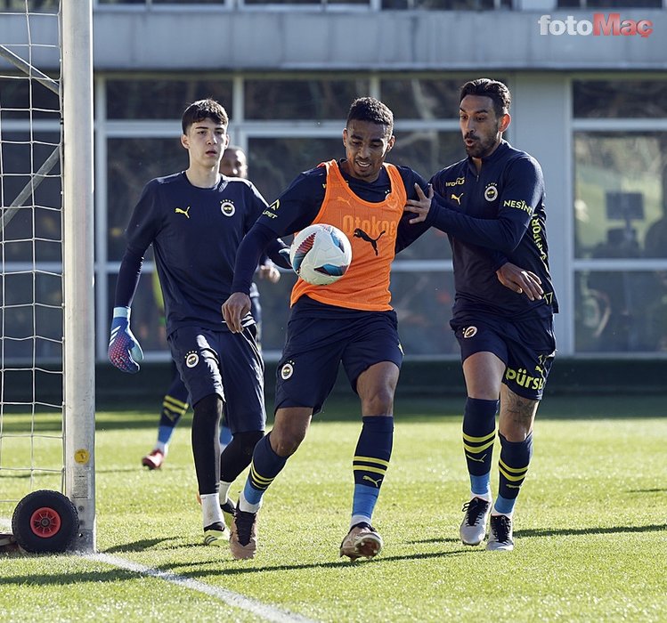 TRANSFER HABERİ - Fenerbahçeli yıldıza 2 talip birden çıktı! Sezon sonunda görüşme...- Fenerbahçe