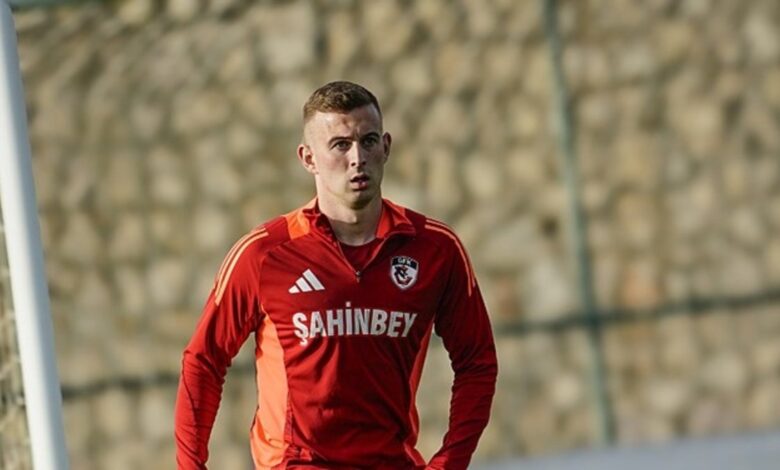TRANSFER HABERİ | Fenerbahçe'nin 10 numarası Süper Lig ekibinden: Kacper Kozlowski!- Fenerbahçe