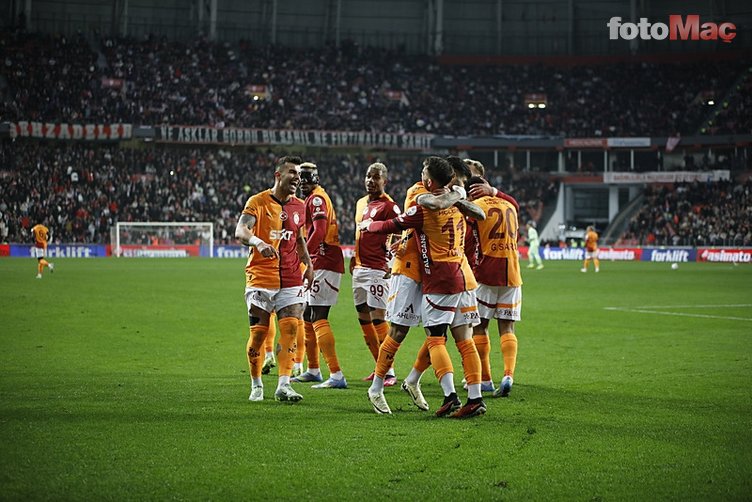 TRANSFER HABERİ - Galatasaray'a dünya yıldızı golcü! Herkes Osimhen'i beklerken...- Futbol