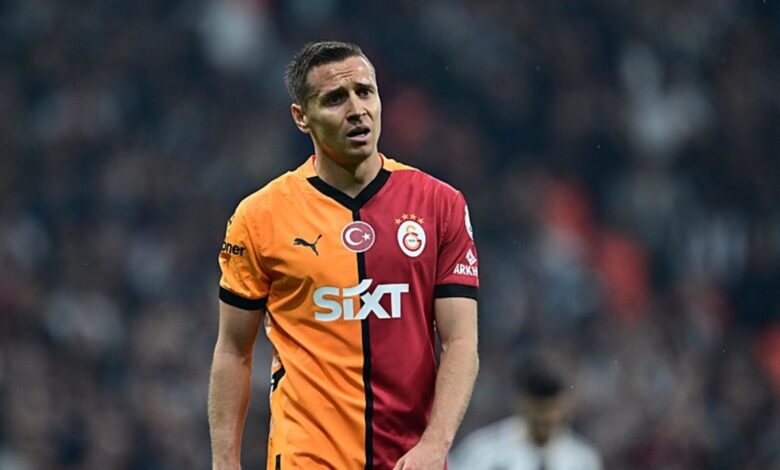 TRANSFER HABERİ - Galatasaray’da hayal kırıklığı! Geldiği gibi geri dönüyor 22 TRANSFER HABERİ - Galatasaray’da hayal kırıklığı! Geldiği gibi geri dönüyor- Futbol