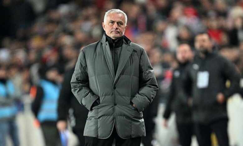 TRANSFER HABERLERİ | Fenerbahçe'den Mourinho kararı! Tam yetki... 15 TRANSFER HABERLERİ | Fenerbahçe'den Mourinho kararı! Tam yetki...- Fenerbahçe