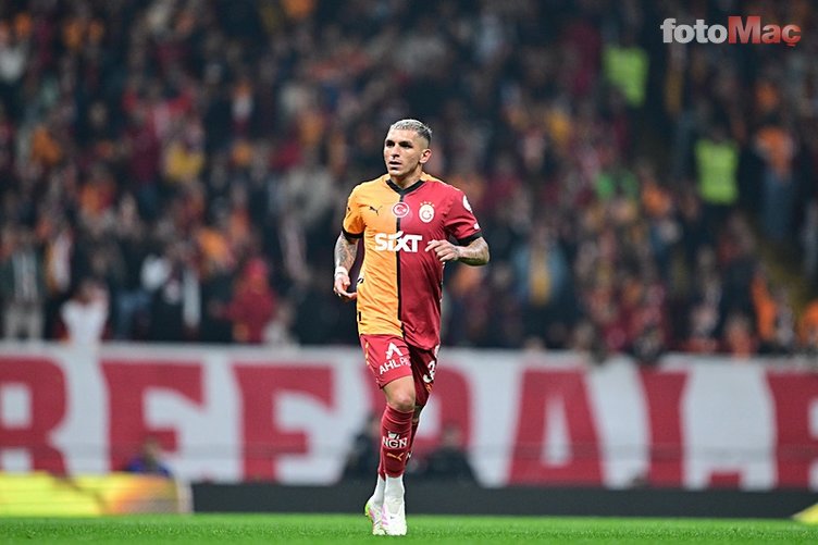 TRANSFER HABERLERİ | Galatasaray yıldız futbolcusuyla 'devam' demeye hazırlanıyor! Maaşında iyileştirme yapılacak- Futbol