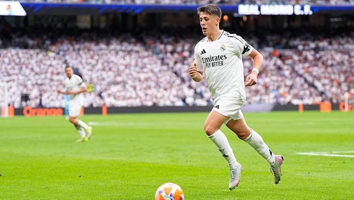 '10 numaralı forma Arda Güler'e...' Taraftarlar sosyal medyayı esir aldı: Real Madrid'e binlerce mesaj- Futbol