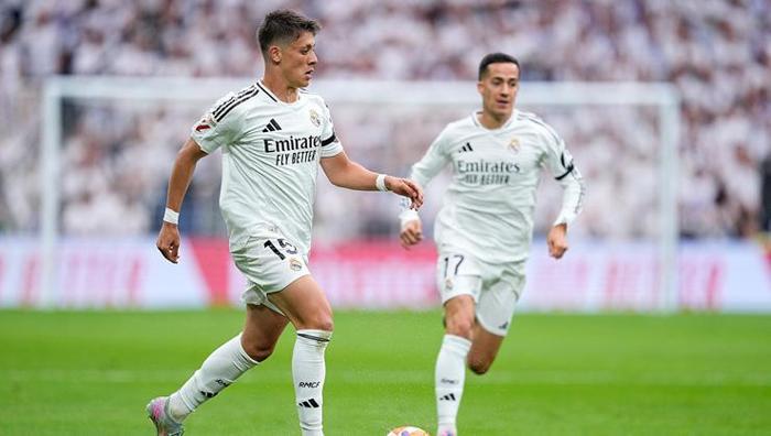 '10 numaralı forma Arda Güler'e...' Taraftarlar sosyal medyayı esir aldı: Real Madrid'e binlerce mesaj- Futbol