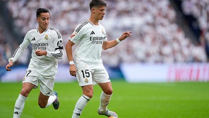 '10 numaralı forma Arda Güler'e...' Taraftarlar sosyal medyayı esir aldı: Real Madrid'e binlerce mesaj- Futbol
