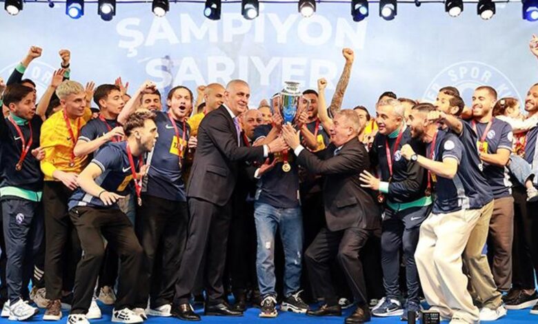 1.Lig'e yükselen Sarıyer kupasına kavuştu- Futbol