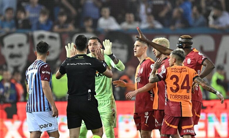 Ahmet Çakar Trabzonspor-Galatasaray maçına damga vuran pozisyonu değerlendirdi! 18 Ahmet Çakar Trabzonspor-Galatasaray maçına damga vuran pozisyonu değerlendirdi!- Futbol