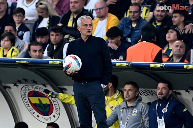 Ahmet Çakar’dan Mourinho’ya sert eleştiri: “Fenerbahçe'yi bitirdi!”- Fenerbahçe