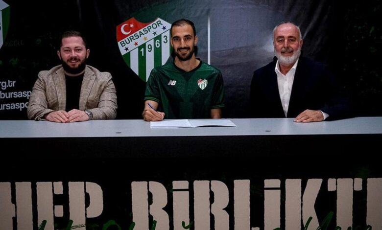 Alperen Babacan, Bursaspor'a imzayı attı 11 Alperen Babacan, Bursaspor'a imzayı attı- Diğer Sporlar