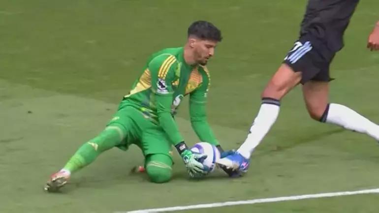 Altay Bayındır'ın pozisyonu İngiltere'de gündem oldu! 'Bu hatayla Şampiyonlar Ligi'ni kaçırdık'- Futbol