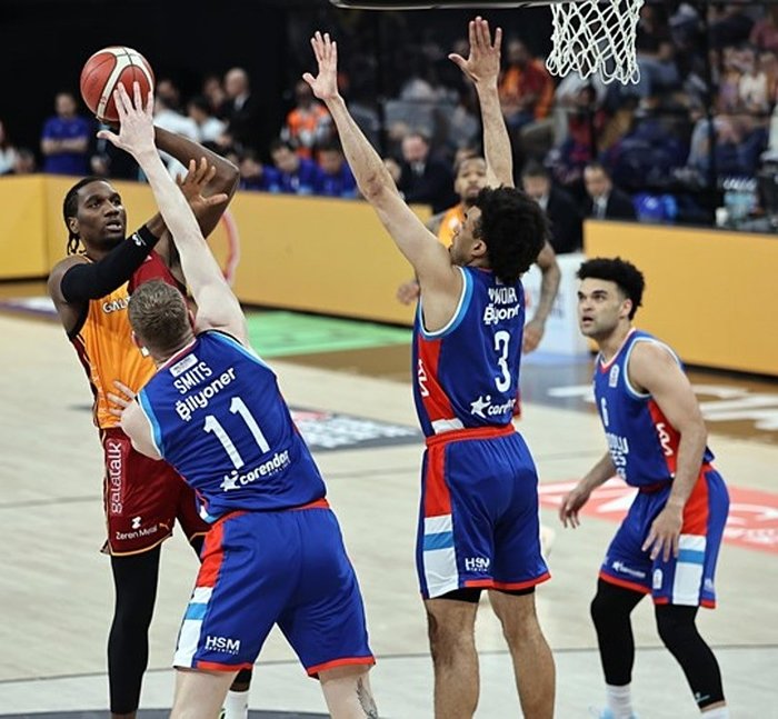 Anadolu Efes - Beşiktaş basketbol maçı ne zaman? Saat kaçta, hangi kanalda canlı yayınlanacak?- Basketbol