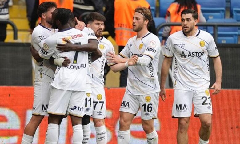 Ankaragücü'nün borcunu Faruk Koca açıkladı: '20 milyon Dolar' 11 Ankaragücü'nün borcunu Faruk Koca açıkladı: '20 milyon Dolar'- Fenerbahçe