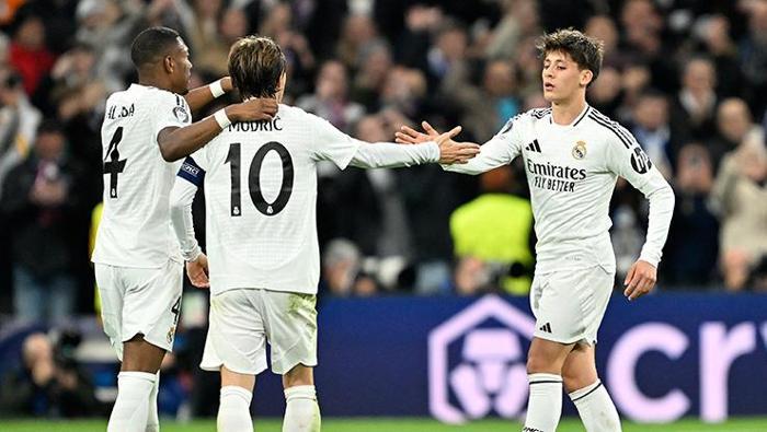 Arda Güler İspanya'yı ayağa kaldırdı: Kariyerindeki dönüm noktası açıklandı! 'Real Madrid'in tartışmasız yıldızı' 28 Arda Güler İspanya'yı ayağa kaldırdı: Kariyerindeki dönüm noktası açıklandı! 'Real Madrid'in tartışmasız yıldızı'- Futbol
