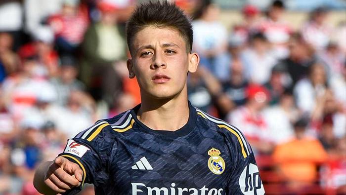 Arda Güler rakibini yerin dibine soktu, gece yarısı isyan çıktı: 'Ne büyük israf! Amacı dalga geçmek değilse...' Real Madrid kazandı ama tepki dinmedi...- Futbol