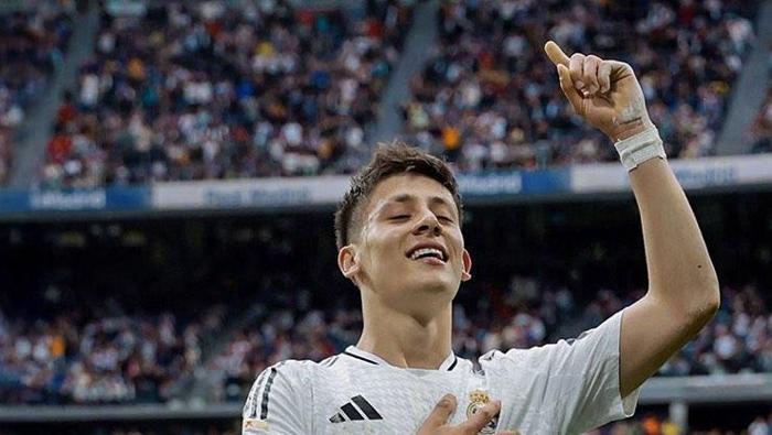 Arda Güler rakibini yerin dibine soktu, gece yarısı isyan çıktı: 'Ne büyük israf! Amacı dalga geçmek değilse...' Real Madrid kazandı ama tepki dinmedi...- Futbol