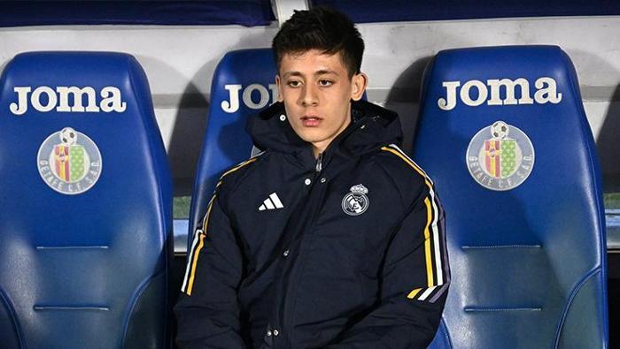Arda Güler rakibini yerin dibine soktu, gece yarısı isyan çıktı: 'Ne büyük israf! Amacı dalga geçmek değilse...' Real Madrid kazandı ama tepki dinmedi...- Futbol