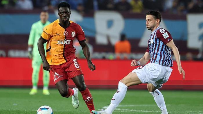 'Barış Alper'i U21'e yollarlar' Nihat Kahveci, Galatasaray'da ayrılığı açıkladı: Büyük ihtimalle gidiyor 19 'Barış Alper'i U21'e yollarlar' Nihat Kahveci, Galatasaray'da ayrılığı açıkladı: Büyük ihtimalle gidiyor- Futbol