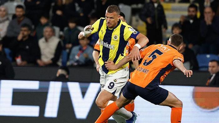 Başakşehir - Fenerbahçe maçına vuran an! Trio ekibi noktayı koydu: 'Bundan daha iyi kanıt yok!' 33 Başakşehir - Fenerbahçe maçına vuran an! Trio ekibi noktayı koydu: 'Bundan daha iyi kanıt yok!'- Futbol