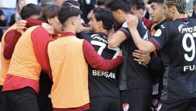 Bayrakları asın- Futbol