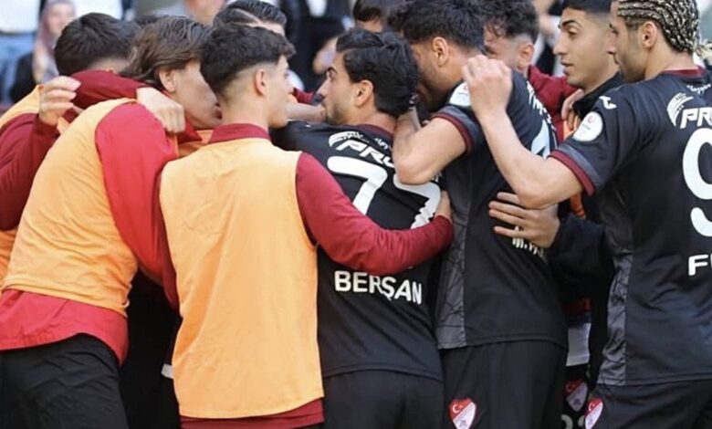 Bayrakları asın 11 Bayrakları asın- Futbol