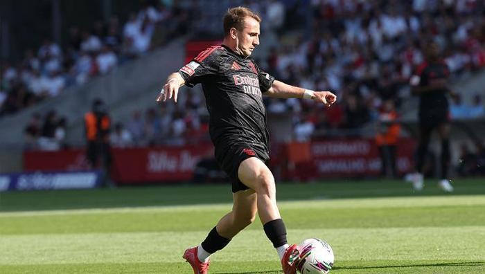 Benfica taraftarlarının Kerem Aktürkoğlu kavgası! Şampiyonluk gitti ortam gerildi: Çocuğu suçlamak kolay! 21 Benfica taraftarlarının Kerem Aktürkoğlu kavgası! Şampiyonluk gitti ortam gerildi: Çocuğu suçlamak kolay!- Futbol
