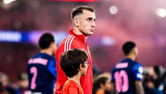Benfica taraftarlarının Kerem Aktürkoğlu kavgası! Şampiyonluk gitti ortam gerildi: Çocuğu suçlamak kolay! 24 Benfica taraftarlarının Kerem Aktürkoğlu kavgası! Şampiyonluk gitti ortam gerildi: Çocuğu suçlamak kolay!- Futbol