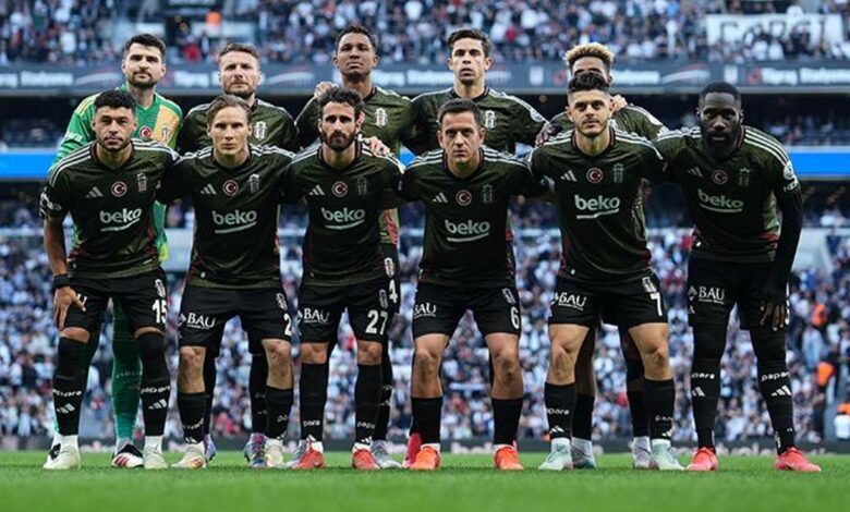 Beşiktaş, Adana Demirspor karşısında revire döndü! Kulüpten resmi açıklama... 11 Beşiktaş, Adana Demirspor karşısında revire döndü! Kulüpten resmi açıklama...- Futbol