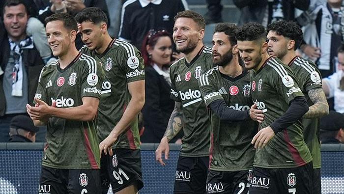 Beşiktaş - Adana Demirspor maçının ardından usta isimden çarpıcı yorum: 'Her maç derbi olsa' | 'Asıl macera şimdi başlıyor' 46 Beşiktaş - Adana Demirspor maçının ardından usta isimden çarpıcı yorum: 'Her maç derbi olsa' | 'Asıl macera şimdi başlıyor'- Futbol
