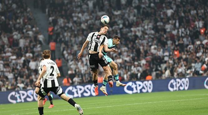 BEŞİKTAŞ ÜÇÜNCÜ OLMAK İSTEMEDİ! Beşiktaş - Çaykur Rizespor maç sonucu: 1-2 27 BEŞİKTAŞ ÜÇÜNCÜ OLMAK İSTEMEDİ! Beşiktaş - Çaykur Rizespor maç sonucu: 1-2- Futbol