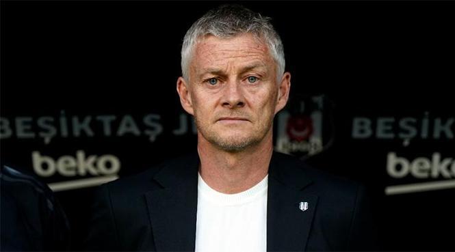 BEŞİKTAŞ ÜÇÜNCÜ OLMAK İSTEMEDİ! Beşiktaş - Çaykur Rizespor maç sonucu: 1-2 33 BEŞİKTAŞ ÜÇÜNCÜ OLMAK İSTEMEDİ! Beşiktaş - Çaykur Rizespor maç sonucu: 1-2- Futbol