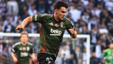 Beşiktaş'ın genç yıldızı Mustafa Erhan Hekimoğlu: 'Bize çok şey katıyor'- Futbol