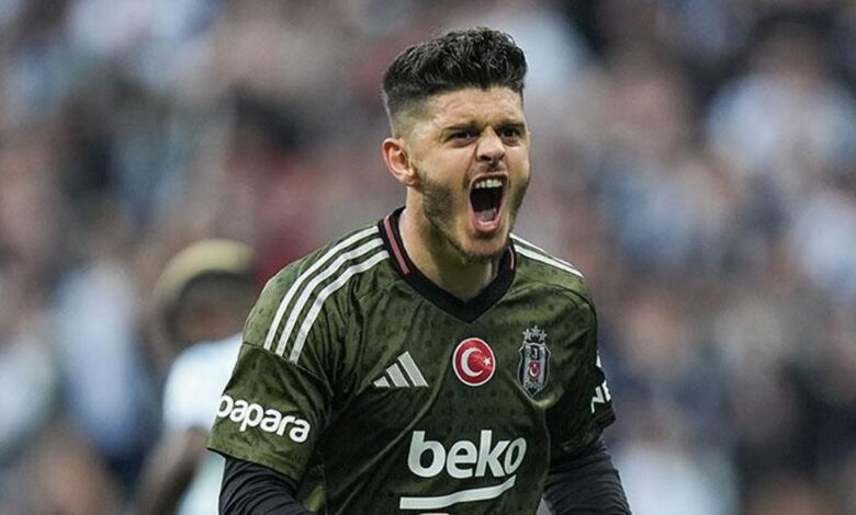 Beşiktaş'ta Milot Rashica beğeni topladı 11 Beşiktaş'ta Milot Rashica beğeni topladı- Fenerbahçe